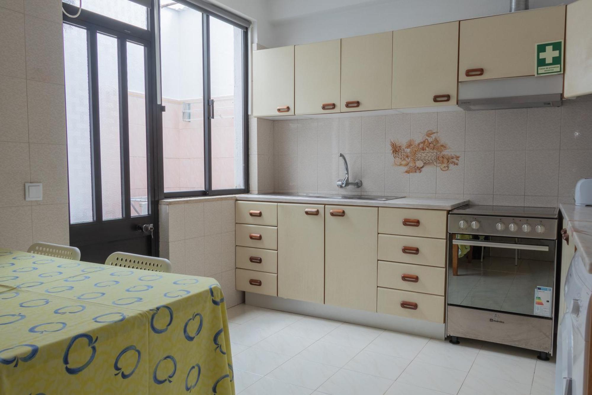 Blife Martinya House - Private Rooms And Apartments Olhão Eksteriør bilde